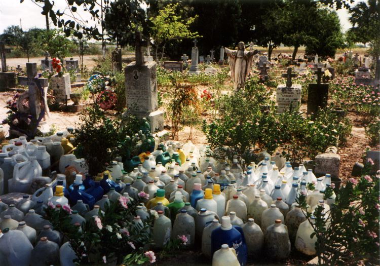 mexicowaterbottles2000.jpg