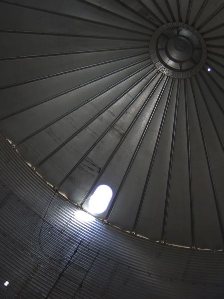 silo_roof_window_ds_94fb0c7.jpg